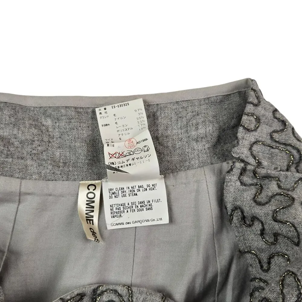 Comme Des Garcons Vintage Skirt Size Small Wool Midi Gray Embroidered Floral